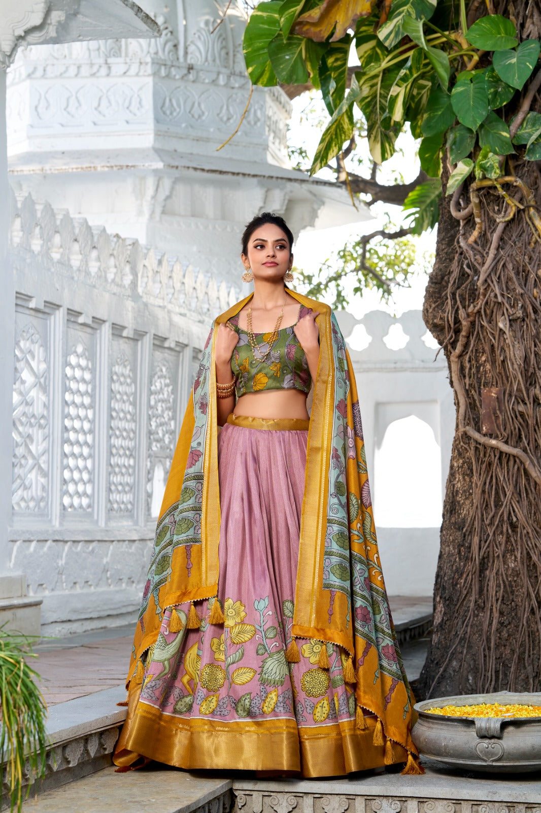 Presenting a perfectly blendedTussar silk lehenga for festive season to charm your look!β¨ - Navratri And other Festival